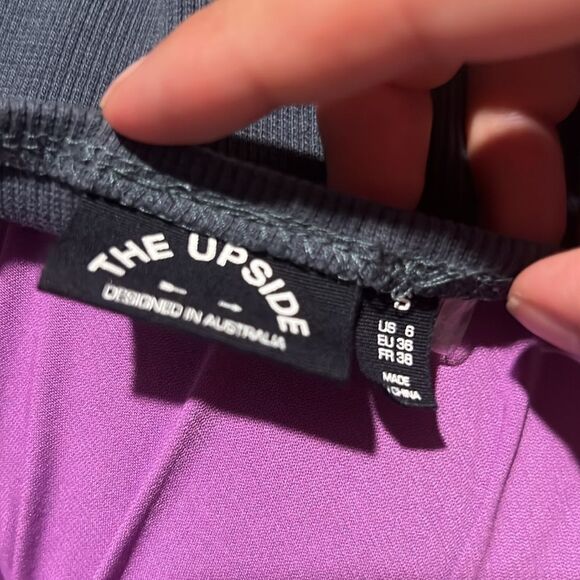 The Upside Luna Kyra Top Size Small Two Tone Blue Cream Crop Ribbed Wrap small - Picture 7 of 9